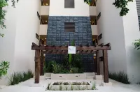 Charming 2-bedroom condo with WiFi, AC in wonderful Puerto Aventuras