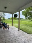 Charming 3-bedroom farmhouse with AC, WiFi in quaint Austinburg