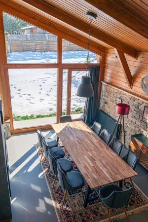 Chalet for up to 10 people with sauna nestled in the valley of 3 mountains