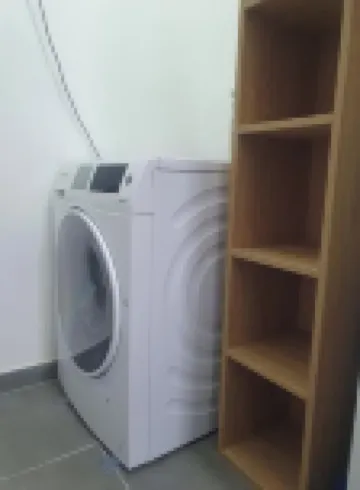 Charming 1-bedroom apartment with,Parking,AC, WiFi in delightful Sarajevo 東部新薩拉熱窩酒店