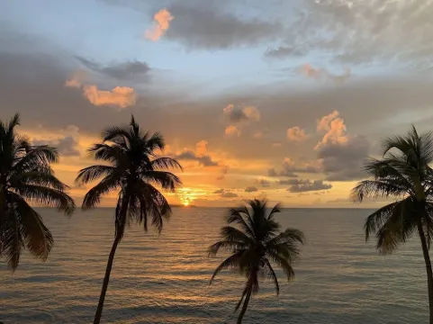 Stay at Tropical Vibes, in beautiful Las Croabas, Fajardo.