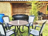 Loft with Pond View in the Franconian Lake District Pet-Friendly Hotels in Pleinfeld