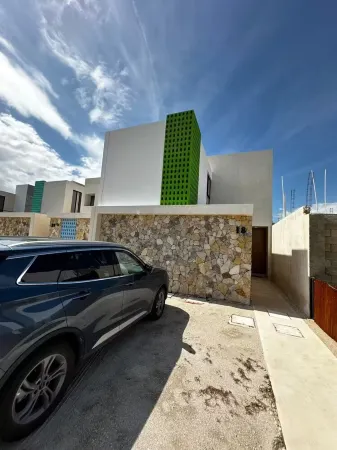 Luxury villa in chicxulub & amenities