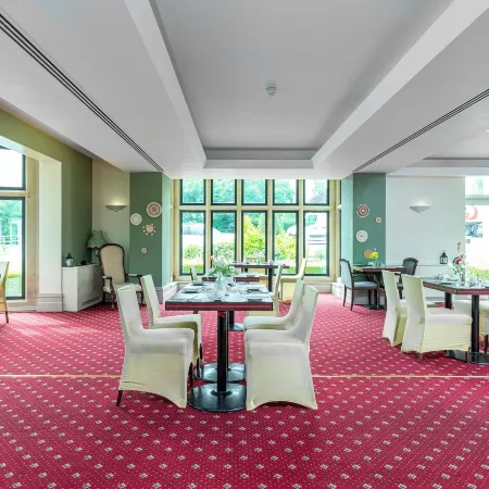 Northop Hall Hotel Отели в г. Молд