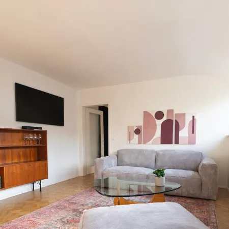 Seerose, City apartment, 5 minutes from the train station, 6 persons, 3 bedrooms