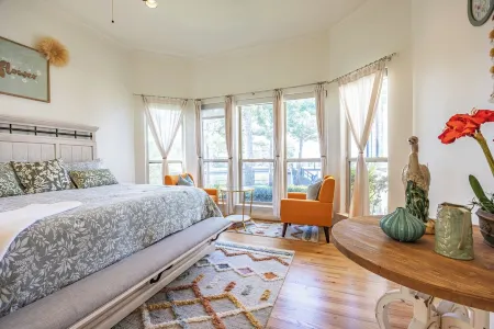 Getaway Near Dallas Lakefront Private Pool Hot Tub Golf Kayak Fishing