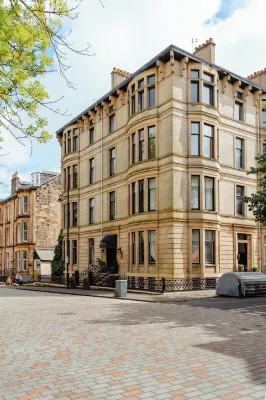 The Alamo Guest House