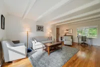 로그 강 접근지까지 약 9마일 떨어진 아늑한 그랜츠 패스 집