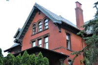 Architect's 3 Story Brownstone 4B4B Loring Heights