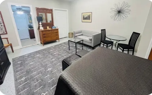 Lakefront Getaway Near Nashville