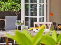 "Riana" - 700m from the sea