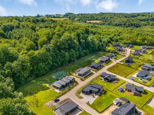 "Heidie" - 600m from the sea Hotels in Sjolund