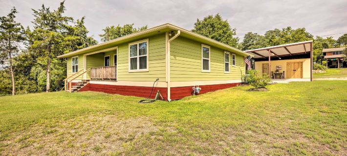 The Gathering Place Brenham Home on 6 Acres Ξενοδοχεία στην πόλη Brenham