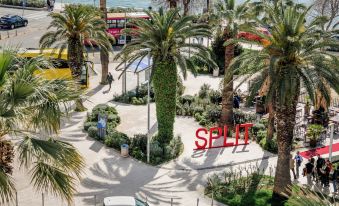 Porta Stella 2-Bedroom Luxury Apartment