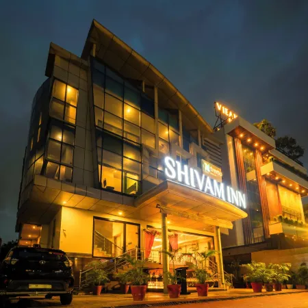 Treebo Shivam Inn Near Singapore Mall