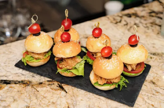 HANTING HOTEL HO CHI MINH CITY DOWNTOWN Makanan Photos