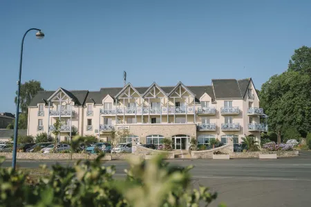 Hotel Aigue Marine Отели в г. Плёбьян