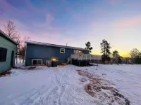 Cozy 5BR Mountain View Outdoor Hot Tubs & BBQ