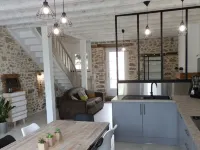 Gite for 6 to 8 people, all renovated with Jacuzzi, 20 minutes from puy du fou Hotels in Mauleon