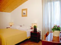 Hotel in Marche with Scenic Hiking Trails - Apartments