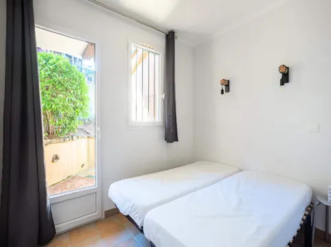 Gulf view apartments for four people