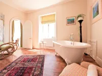 Castle in Tamar with Pool and Gardens - Wi-Fi