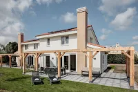 Sunny Dunimar Retreat