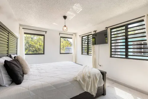 Dorado 6BR  Family & Group Retreat