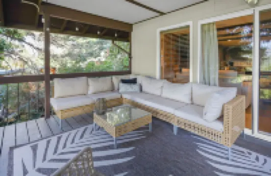 Designed for Comfort, 3 Ski Resorts 6 mi One Level Living,Cal King Bed, 3 Queens Hotels in North Ogden