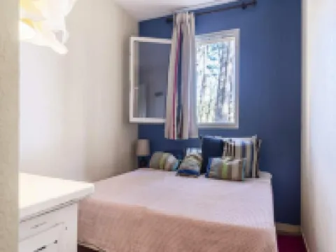 3 room house for 6 people - Selection