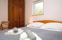 House Pansy Hotels in Pasman