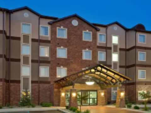 Staybridge Suites ELKHART NORTH by IHG Hotel di Elkhart