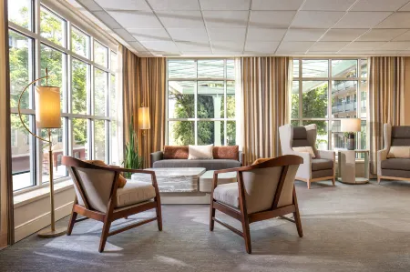 Park Lane Suites & Inn Отели рядом с достопримечательностью «Парк Милл Эндс»