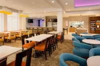 Hilton Garden Inn Cincinnati Blue Ash - breakfast