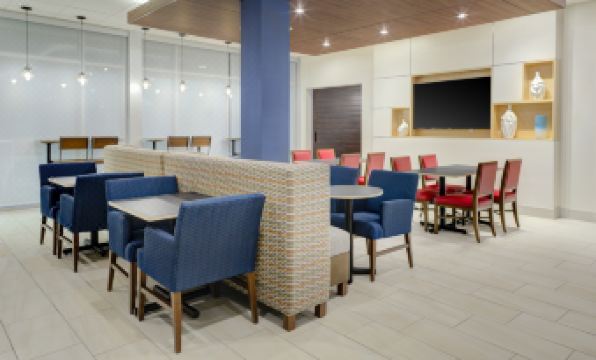 Holiday Inn Express & Suites KING GEORGE - DAHLGREN by IHG