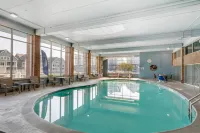 The Harborview on Lake Michigan, Ascend Hotel Collection - Pools
