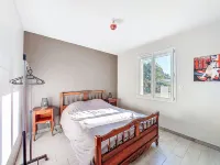 Les Arbousiers - Homestays