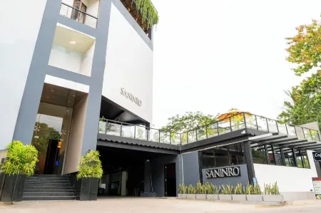 Saninro Hotel - Ragama Отели в г. Gampaha