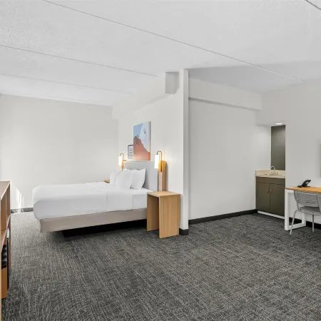 Spark by Hilton Des Plaines Chicago O'Hare