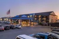 Lincoln Sands Oceanfront Resort, Ascend Hotel Collection - Parkering