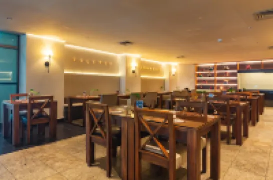 Ritz Lagoa da Anta Hotel & Spa