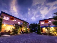 Kawaguchiko Hotel Hotels near Oike Park