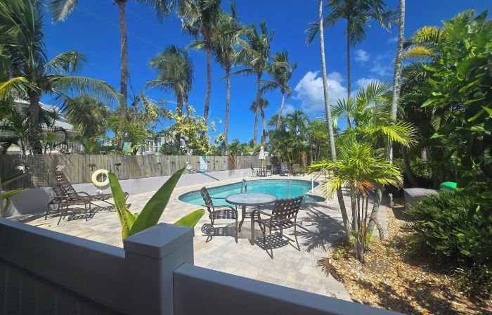 An Island Getaway at Palm Tree Villas