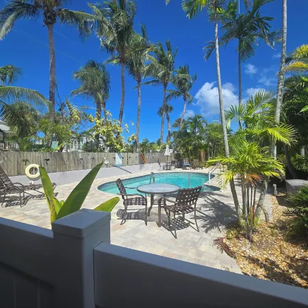 An Island Getaway at Palm Tree Villas