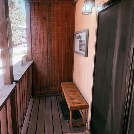 Cozy 2/2.5 Condo-Close to Lifts-Walk or Ride Shuttle Route-WiFi-Family Friendly