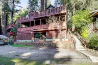 Redwoods Escape w/ Hot Tub: Near Russian River! - Condos