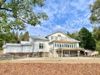 Radalla Resort Hotel a 