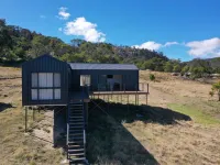 Off-Grid Farm Stay with Scenic Views