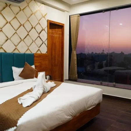 Hotel vraj palace