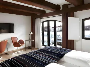71 Nyhavn Hotel